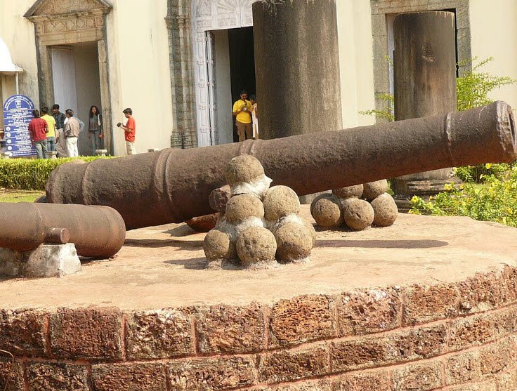 Gaspar Dias Fort Cannon, Panaji, Goa, India